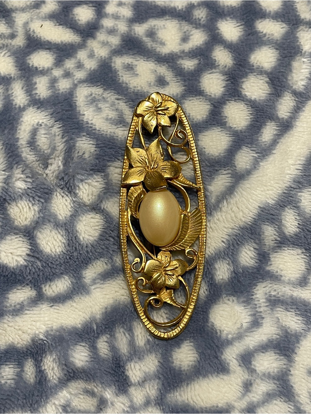 Gold-Tone Floral Oval Brooch with Pearl-Like Center